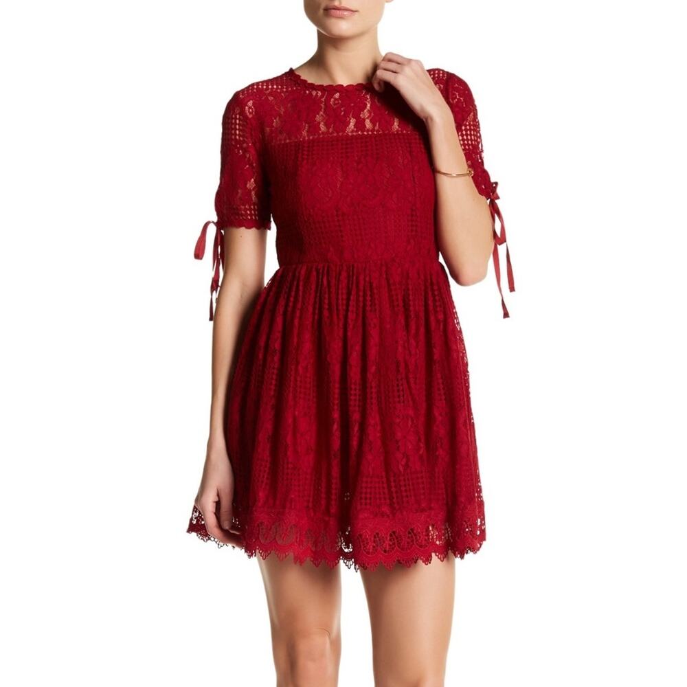NEW Romeo Juliet Red Lace Fit Flare Dress Medium